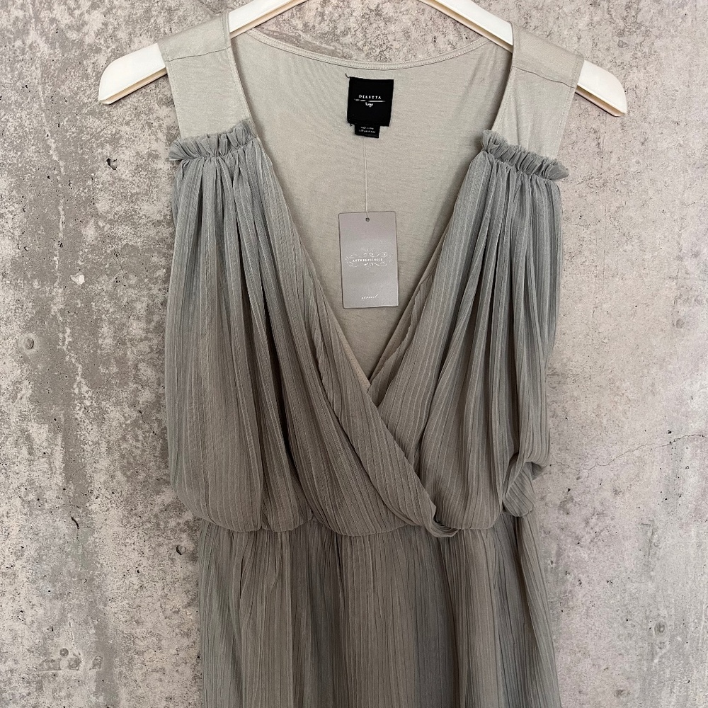 Sleeveless Pleated Stylized Top